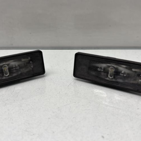 Eclairage de plaque RENAULT CLIO 5 Photo n°1