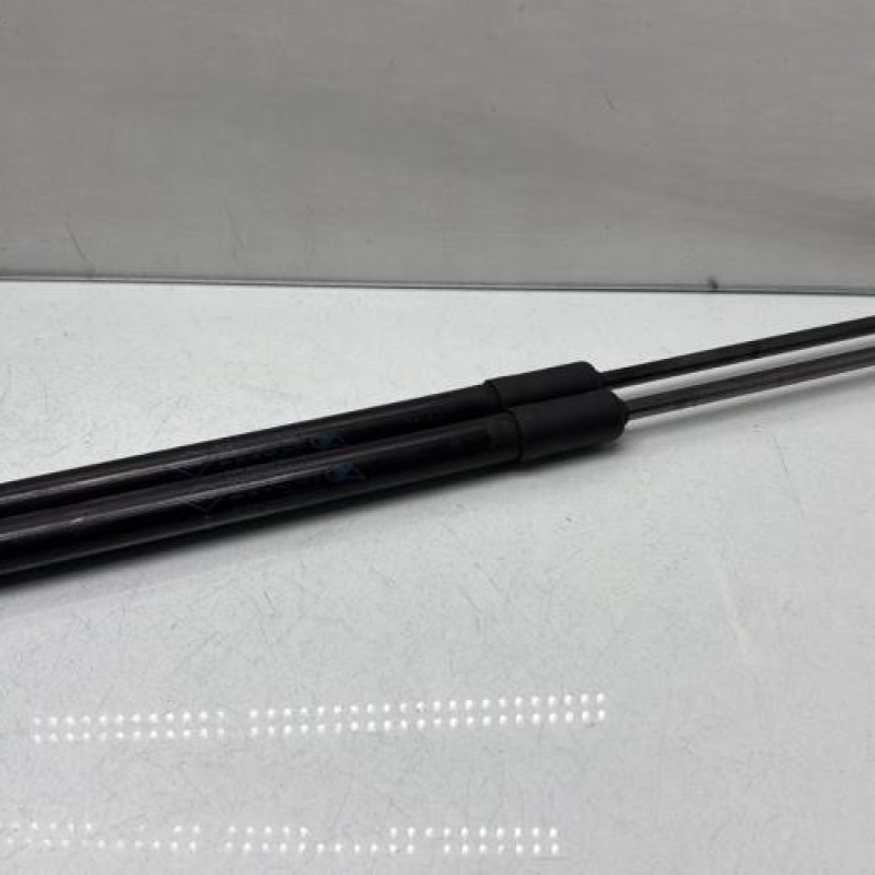 Verin de coffre RENAULT CLIO 5 Photo n°2