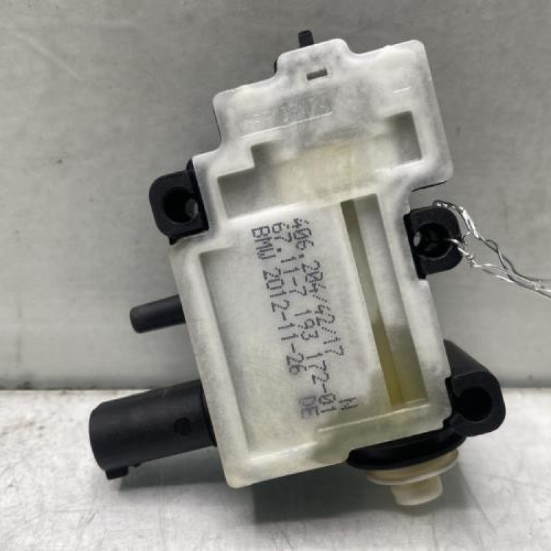 Actionneur verrou trappe d'essence BMW X1 E84 Photo n°2