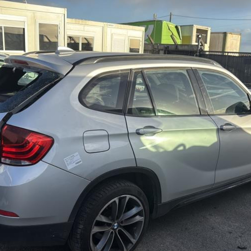 Actionneur verrou trappe d'essence BMW X1 E84 Photo n°11