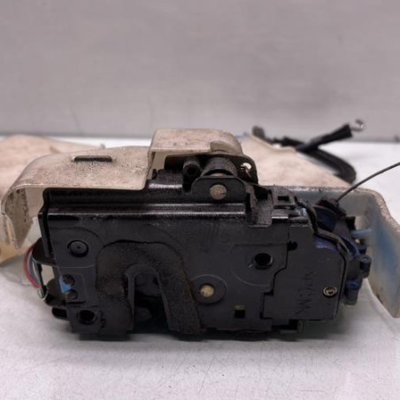 Serrure arriere gauche VOLKSWAGEN POLO 4 Photo n°1