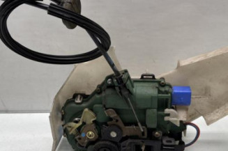 Serrure arriere gauche VOLKSWAGEN POLO 4