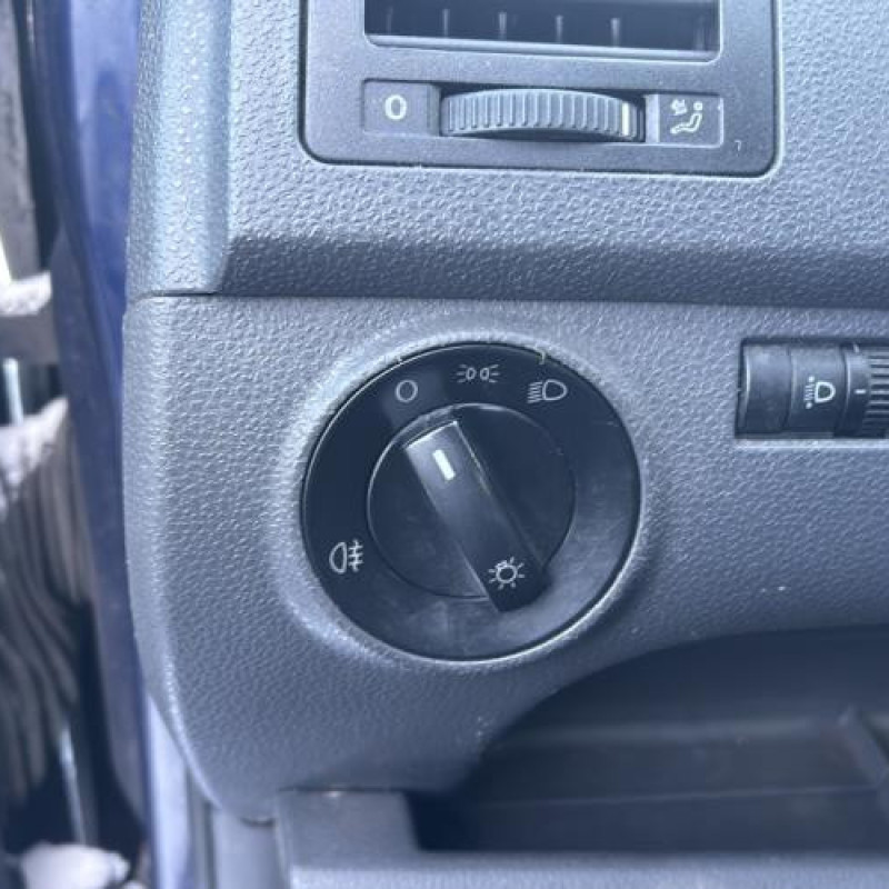 Serrure arriere gauche VOLKSWAGEN POLO 4 Photo n°19