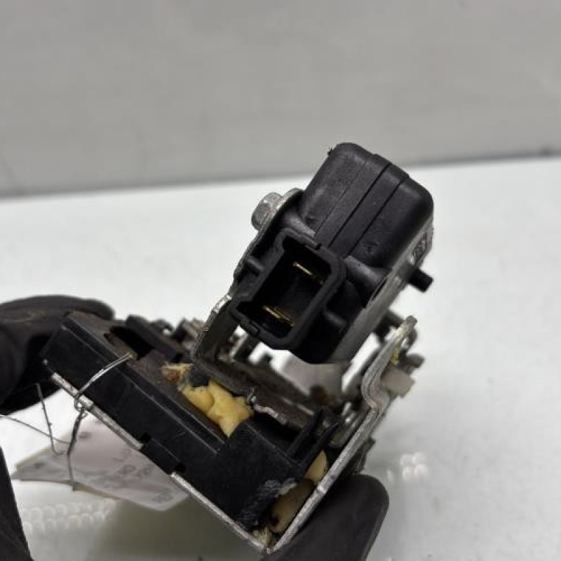 Serrure arriere droit DACIA SANDERO 1 Photo n°4