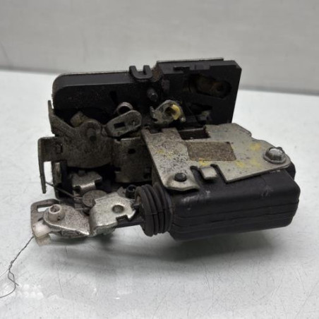 Serrure arriere gauche DACIA SANDERO 1