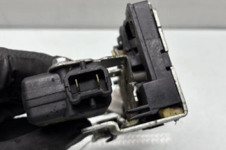 Serrure arriere gauche DACIA SANDERO 1