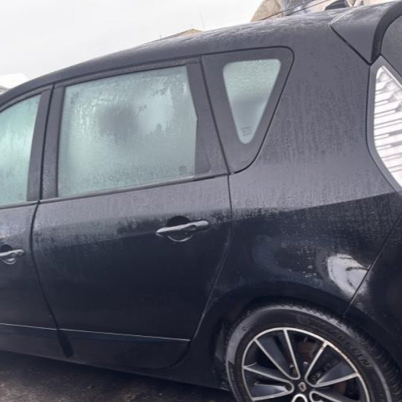 Compresseur clim RENAULT SCENIC 3 Photo n°14