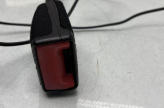 Attache ceinture avant gauche VOLKSWAGEN PASSAT 6