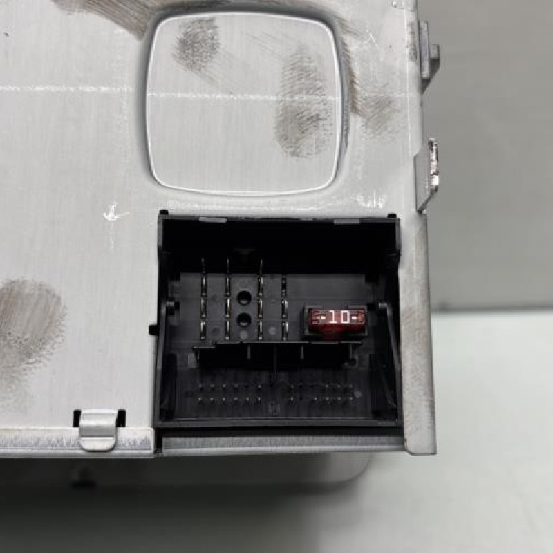 Autoradio d'origine VOLKSWAGEN PASSAT 6 Photo n°4