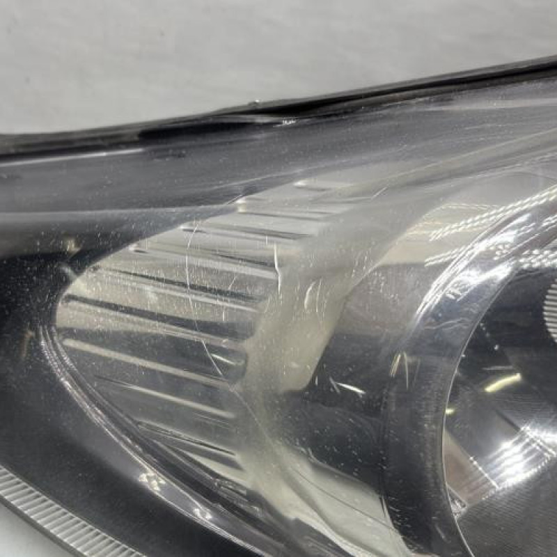 Optique avant principal droit (feux)(phare) FORD FIESTA 6 Photo n°2