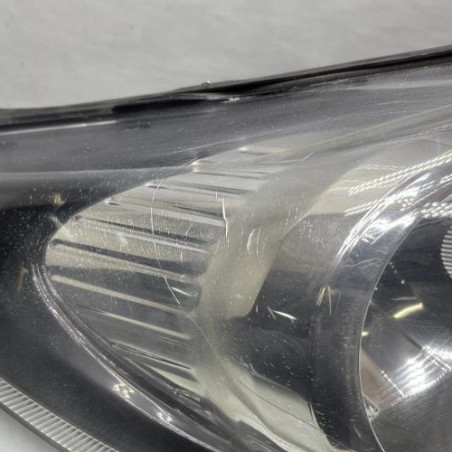 Optique avant principal droit (feux)(phare) FORD FIESTA 6
