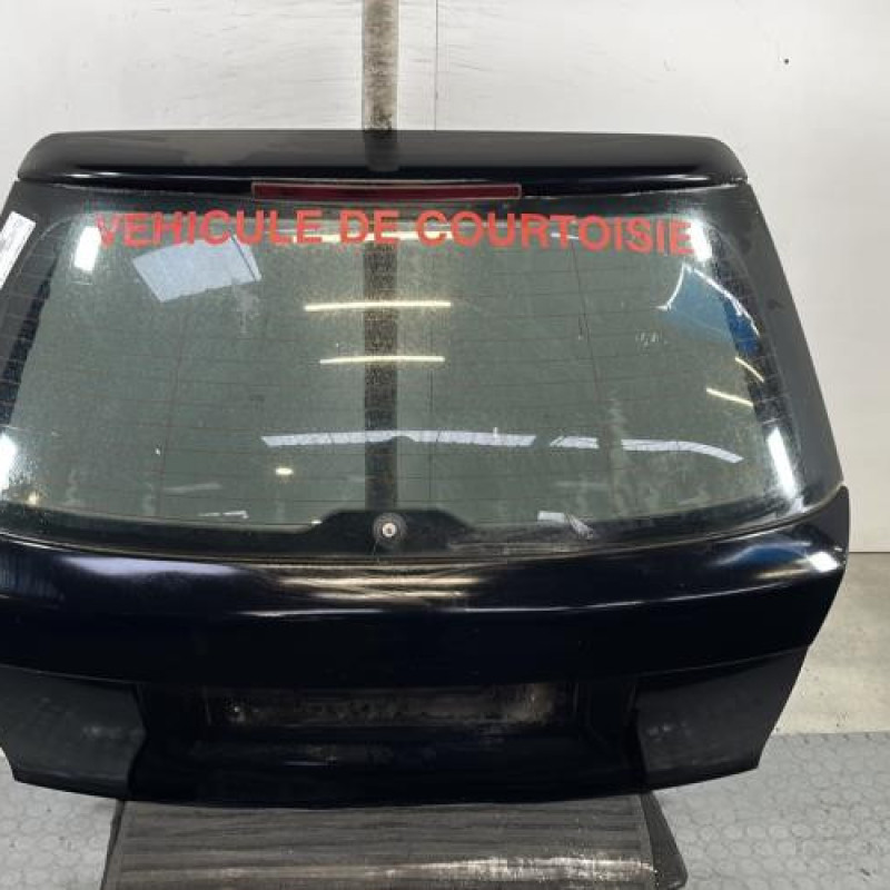 Malle/Hayon arriere AUDI A4 2 Photo n°1