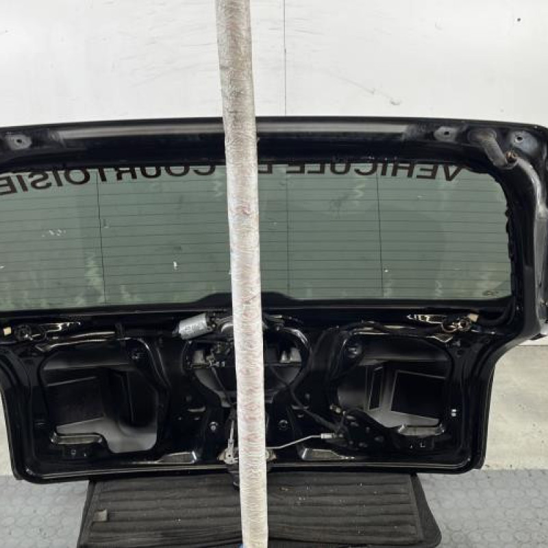 Malle/Hayon arriere AUDI A4 2 Photo n°6