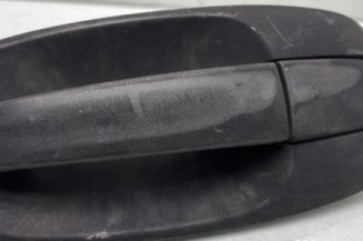 Poignee porte coffre gauche RENAULT TRAFIC 2 Photo n°1