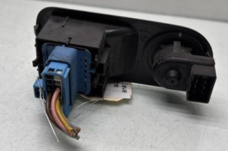 Interrupteur de leve vitre avant gauche RENAULT TRAFIC 2