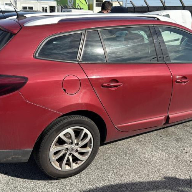 Compresseur clim RENAULT MEGANE 3 Photo n°6