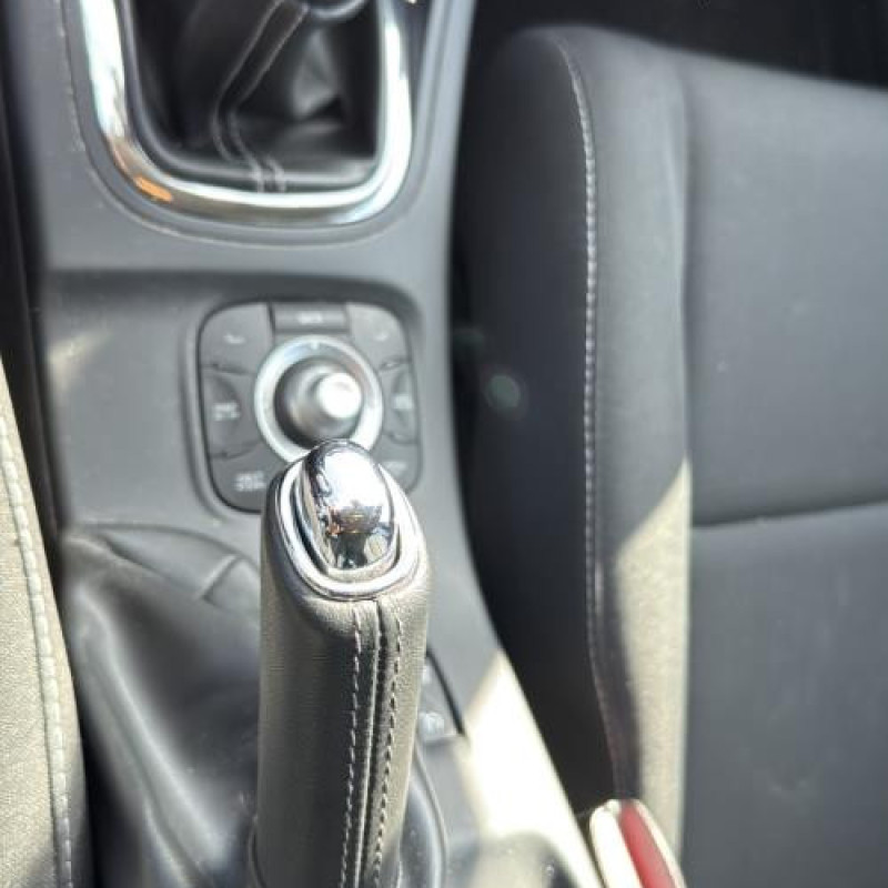 Compresseur clim RENAULT MEGANE 3 Photo n°11