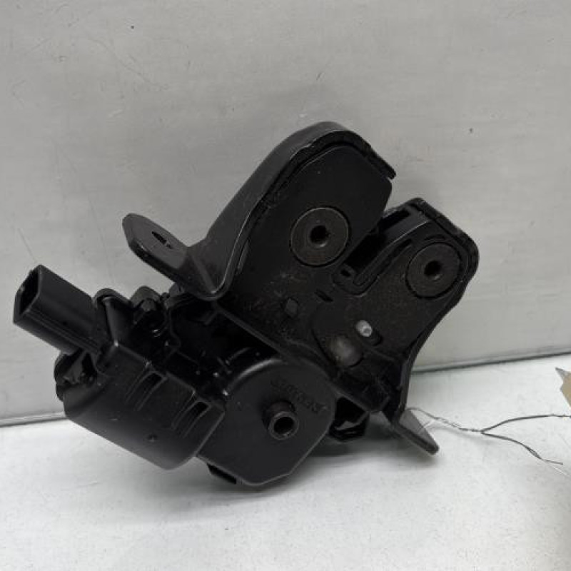 Serrure de coffre RENAULT MEGANE 3 Photo n°1