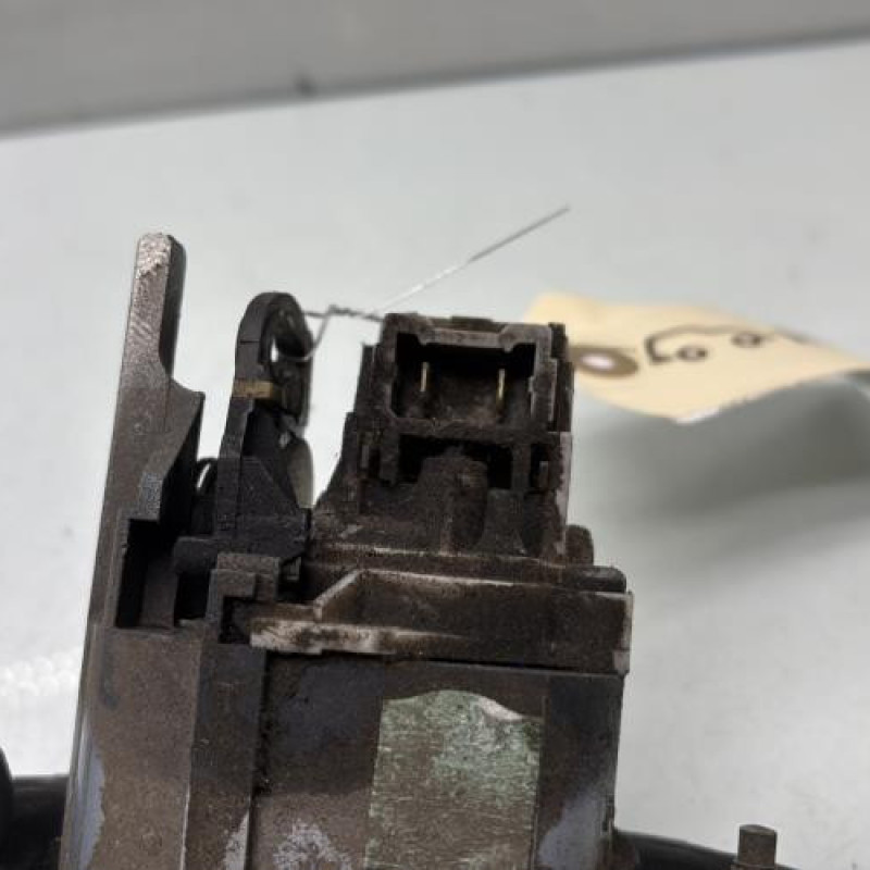 Bouton de coffre RENAULT SCENIC 1 Photo n°3