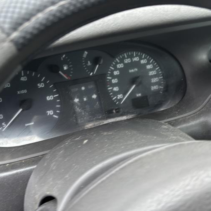 Bouton de coffre RENAULT SCENIC 1 Photo n°19