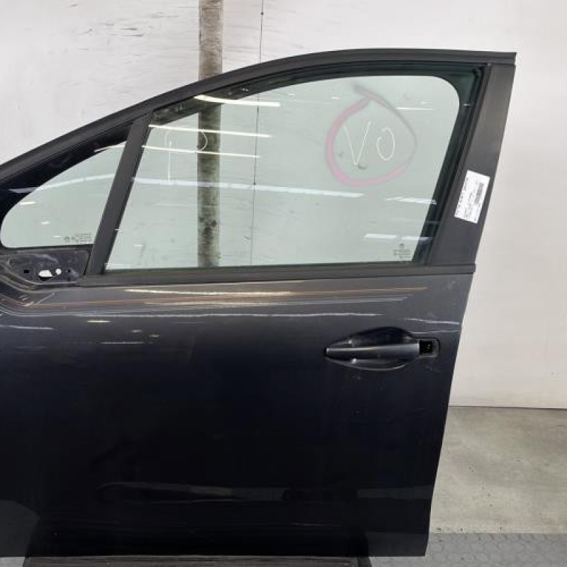 Porte avant gauche PEUGEOT 208 1 Photo n°1