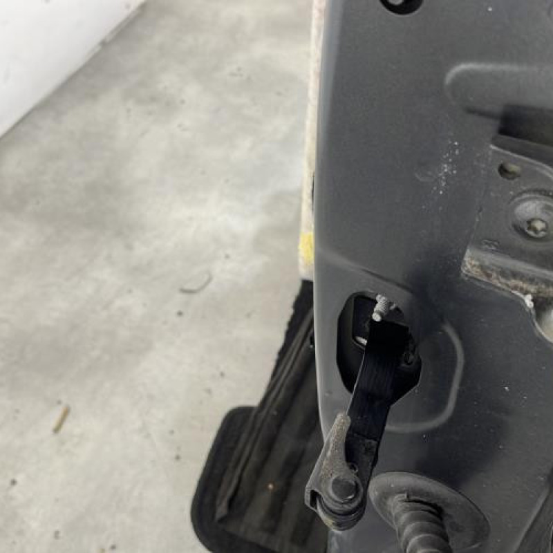 Porte avant gauche PEUGEOT 208 1 Photo n°4