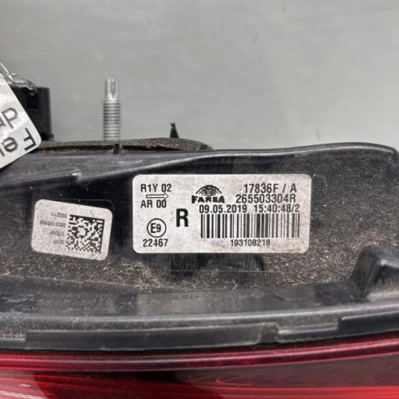 Feu arriere secondaire droit (feux) RENAULT CLIO 5 Photo n°4