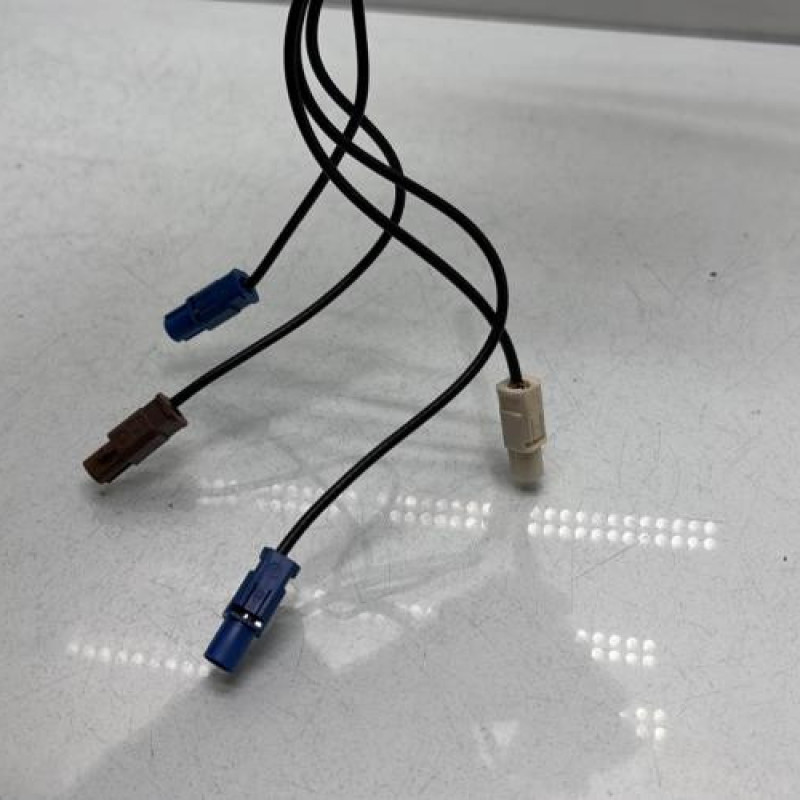 Antenne RENAULT CLIO 5 Photo n°4