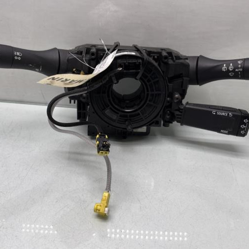 Com (Bloc Contacteur Tournant+Commodo Essuie Glace+Commodo Phare) RENAULT CLIO 5 Photo n°1