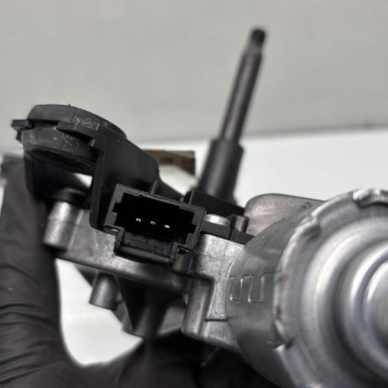 Moteur essuie glace arriere RENAULT CLIO 5 Photo n°3