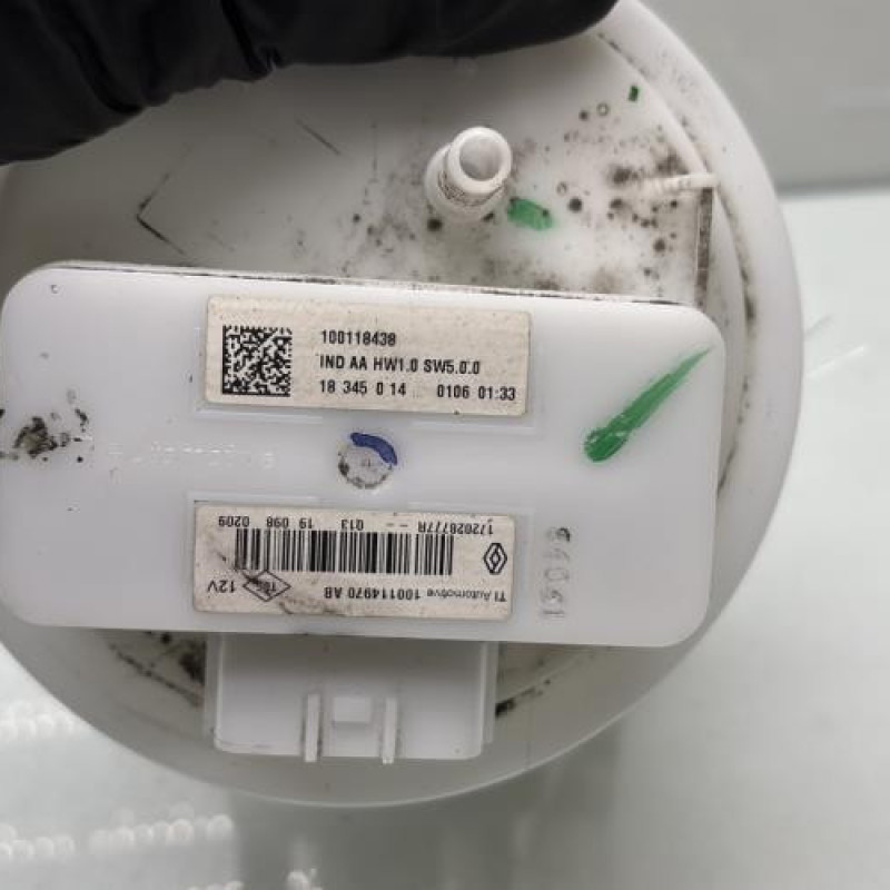 Pompe à carburant RENAULT CLIO 5 Photo n°3