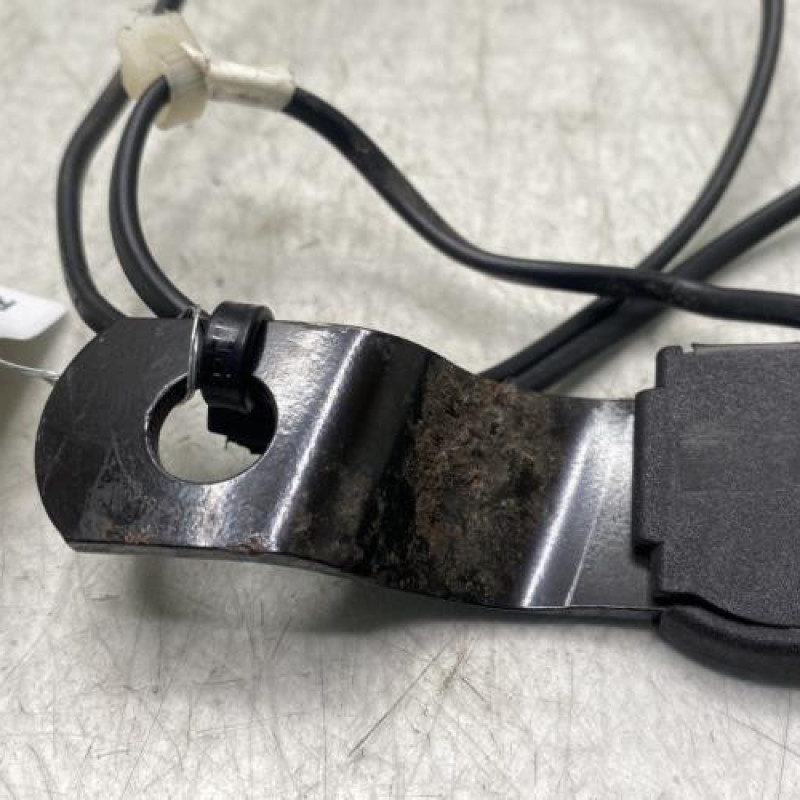 Attache ceinture avant gauche SEAT IBIZA 4 Photo n°4