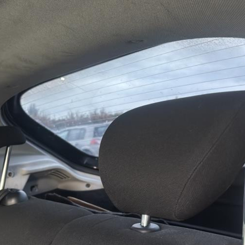 Attache ceinture avant gauche SEAT IBIZA 4 Photo n°19