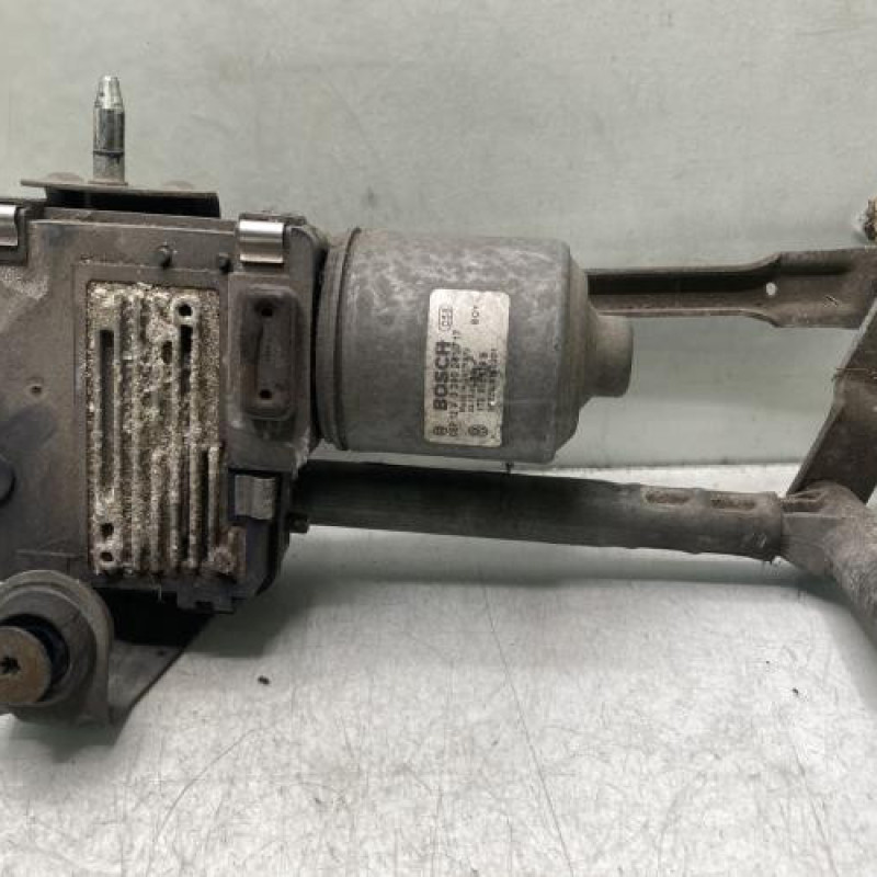 Moteur essuie glace avant gauche VOLKSWAGEN TOURAN 1 Photo n°1