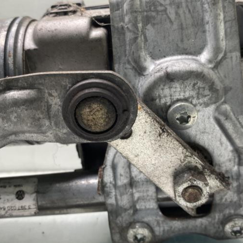 Moteur essuie glace avant gauche VOLKSWAGEN TOURAN 1 Photo n°7