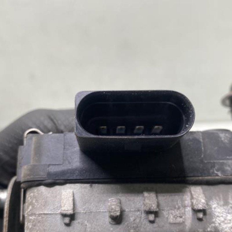 Moteur essuie glace avant gauche VOLKSWAGEN TOURAN 1 Photo n°9