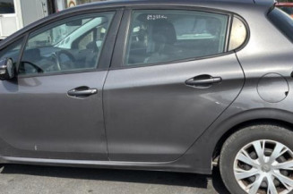 Cremaillere assistee PEUGEOT 208 1