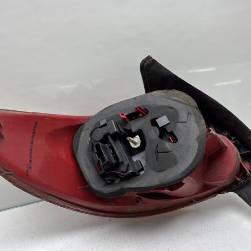 Feu arriere principal droit (feux) PEUGEOT 206 Photo n°4