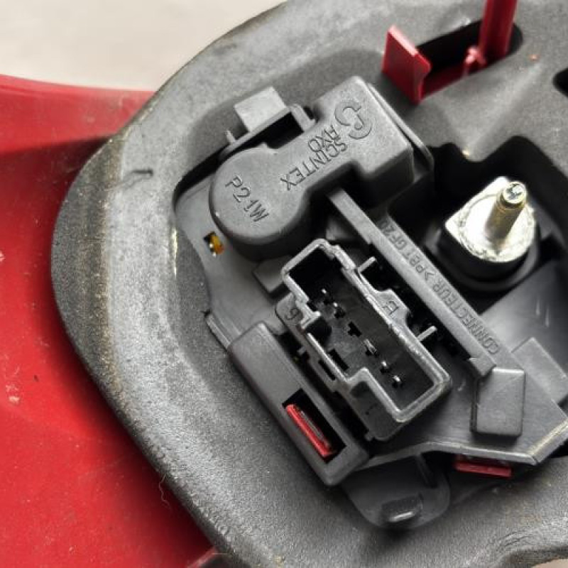 Feu arriere principal droit (feux) PEUGEOT 206 Photo n°5