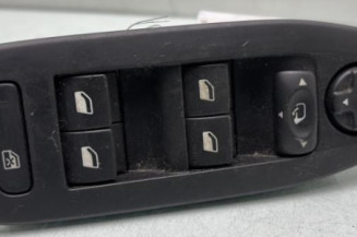 Interrupteur de leve vitre avant gauche PEUGEOT 208 1 Photo n°1