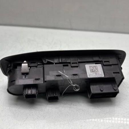 Interrupteur de leve vitre avant gauche PEUGEOT 208 1