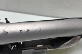 Poignee porte arriere droit RENAULT CLIO 3