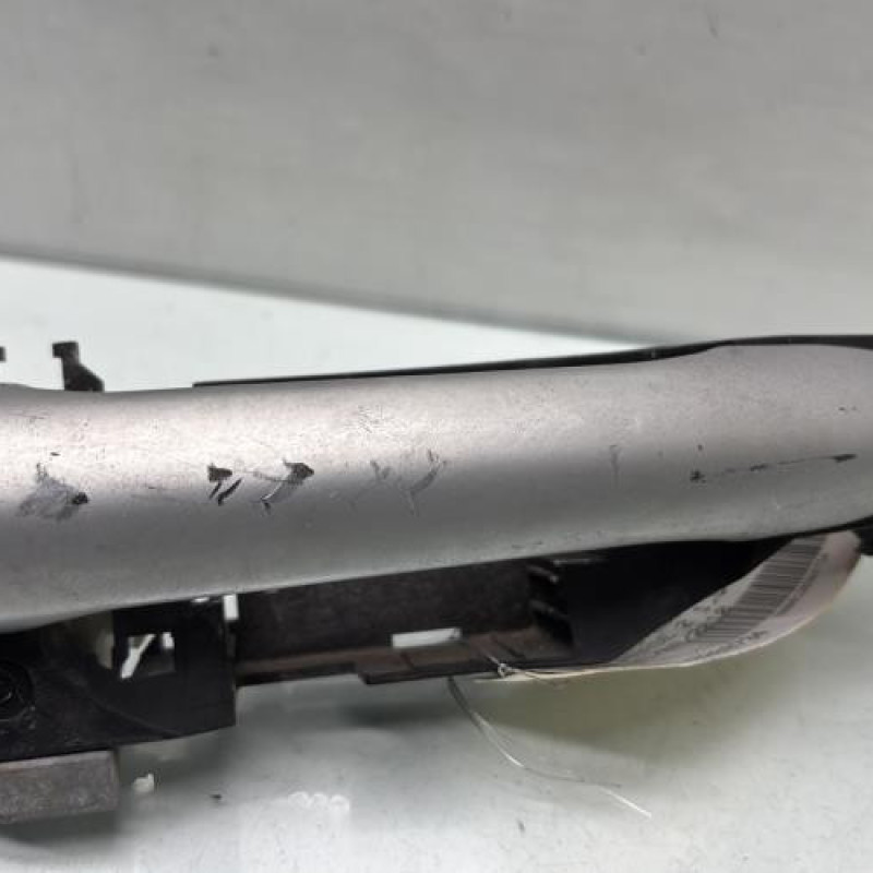 Poignee porte arriere droit RENAULT CLIO 3 Photo n°4