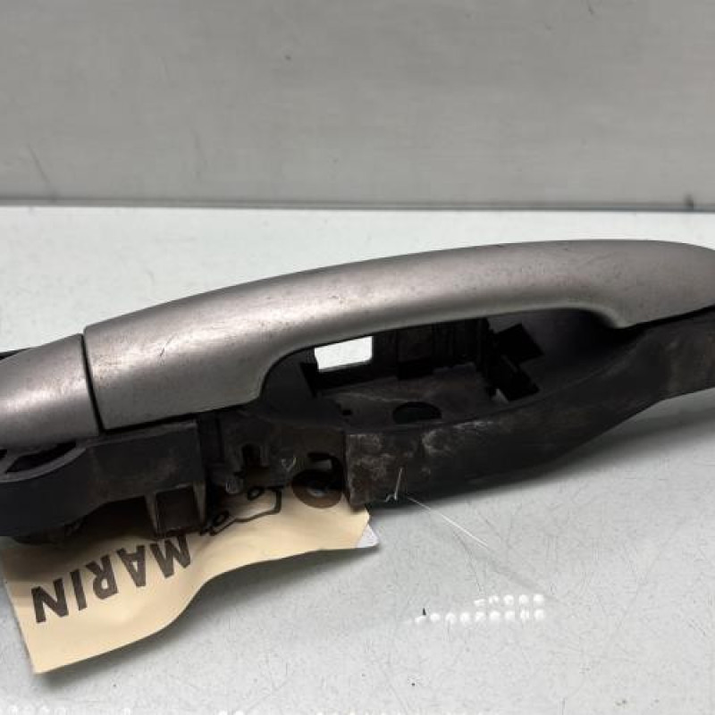 Poignee porte arriere gauche RENAULT CLIO 3 Photo n°1