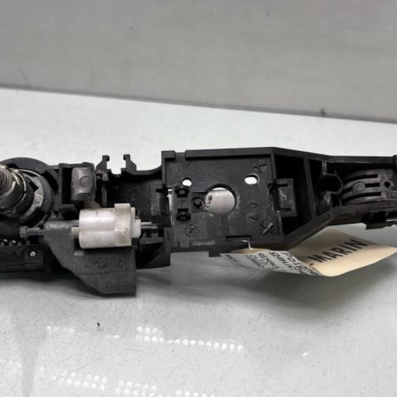 Poignee porte avant gauche RENAULT CLIO 3 Photo n°4