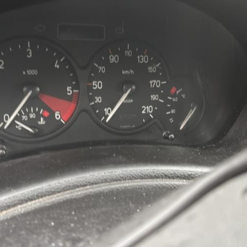 Feu arriere principal droit (feux) PEUGEOT 206 Photo n°20