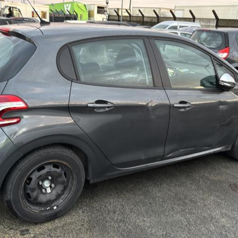 Pare choc arriere PEUGEOT 208 1 Photo n°10