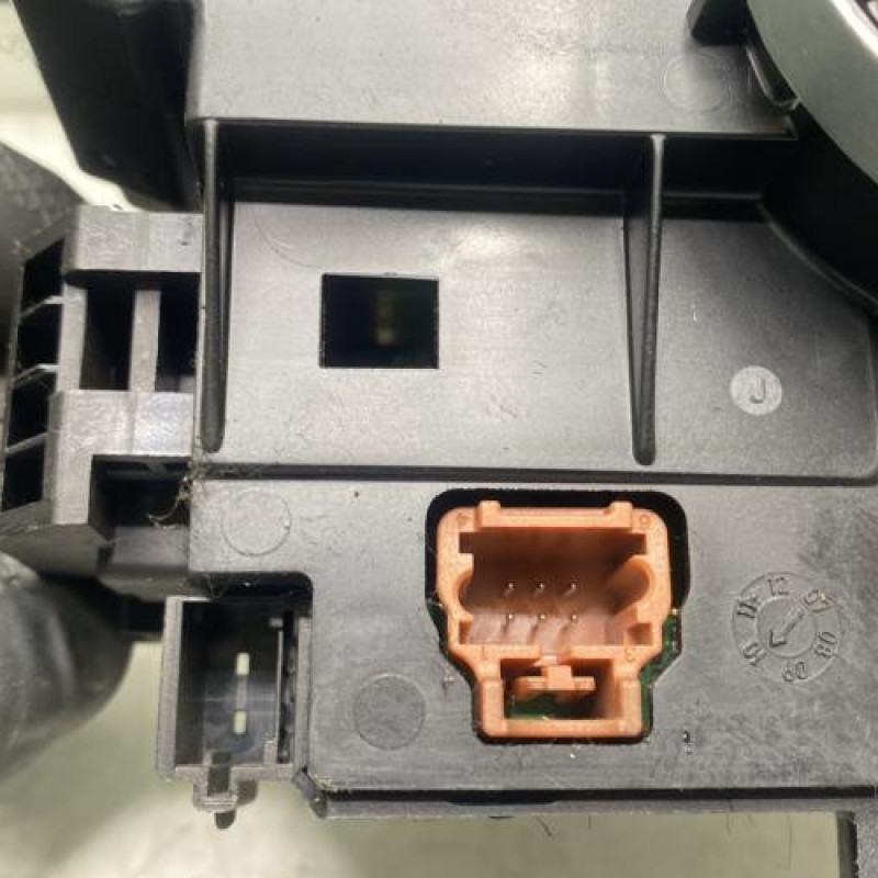 Com (Bloc Contacteur Tournant+Commodo Essuie Glace+Commodo Phare) PEUGEOT 308 1 Photo n°6