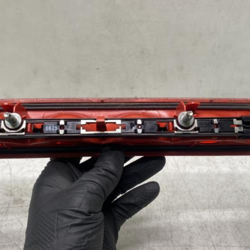 Feu arriere stop central PEUGEOT 308 1 Photo n°2