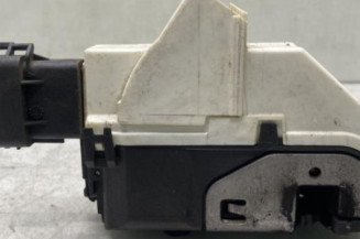 Serrure arriere droit PEUGEOT 308 1